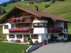 Cozy Apartment near Ski Area in Bartholom berg